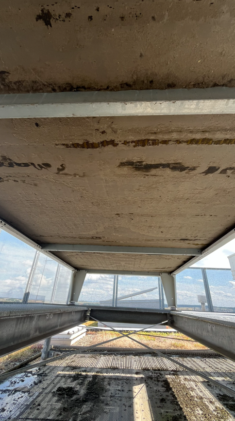 Vorher - verschmutzte Anlage